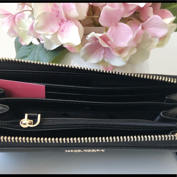 NWT Kate Spade Large Leather Wallet Black👛 - Picture 3 of 4